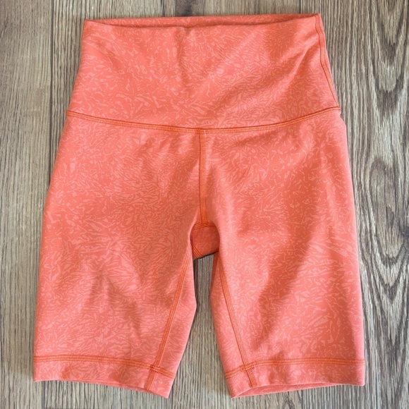 Lululemon Wunder Train High Rise Shorts 8" Size 4 In Crunch Warm Coral - Picture 2 of 6